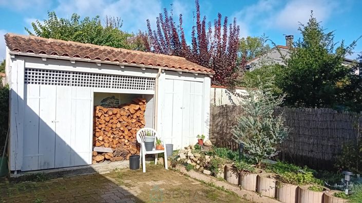 Image No.16-3 Bed Property for sale