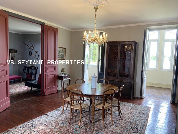 Image No.6-5 Bed Property for sale