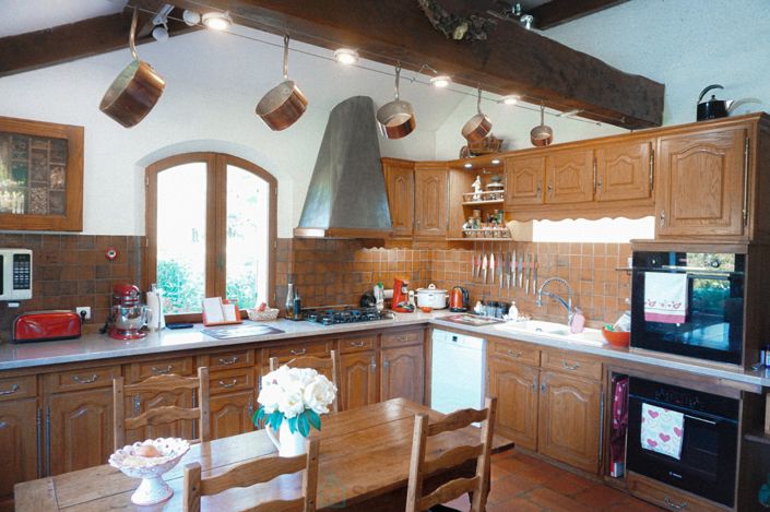 Image No.15-5 Bed Property for sale