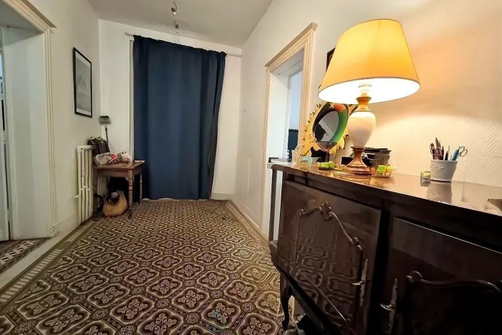 Image No.16-6 Bed House for sale