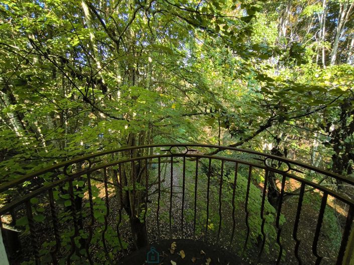 Image No.17-6 Bed House for sale