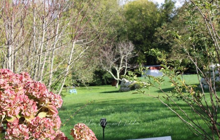 Image No.2-5 Bed Property for sale