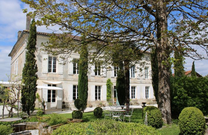 Image No.1-Maison de 7 chambres à vendre à Cognac