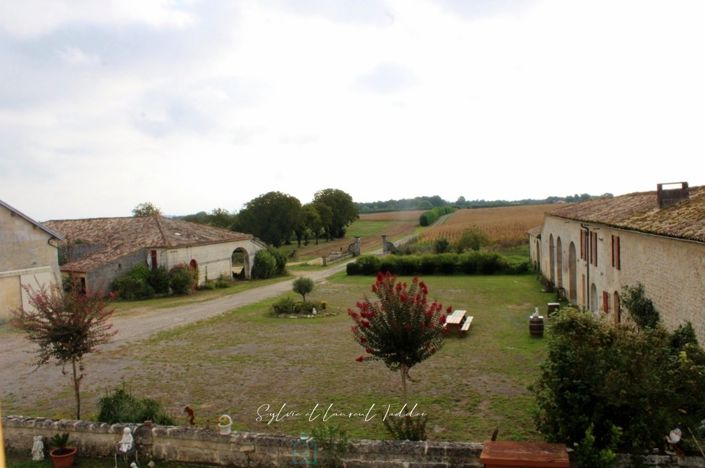 Image No.1-12 Bed Property for sale