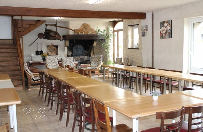 Image No.12-Propriété de 12 chambres à vendre à Jonzac