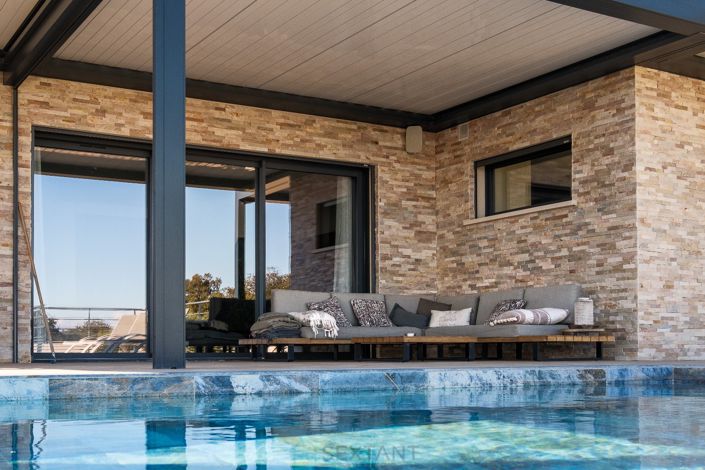 Image No.3-Propriété de 6 chambres à vendre à Istres