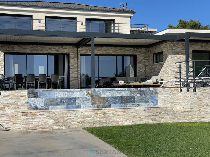 Image No.5-Propriété de 6 chambres à vendre à Istres