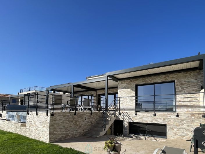 Image No.1-Propriété de 6 chambres à vendre à Istres