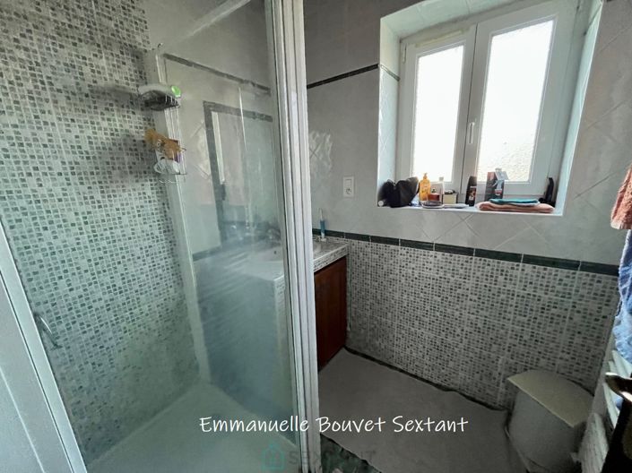 Image No.17-4 Bed Property for sale