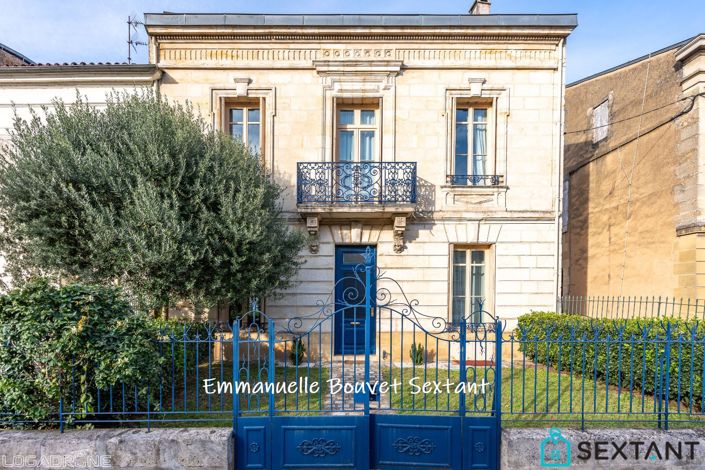 Image No.1-6 Bed Property for sale