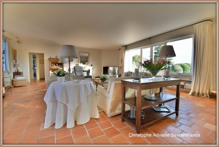 Image No.9-4 Bed House for sale