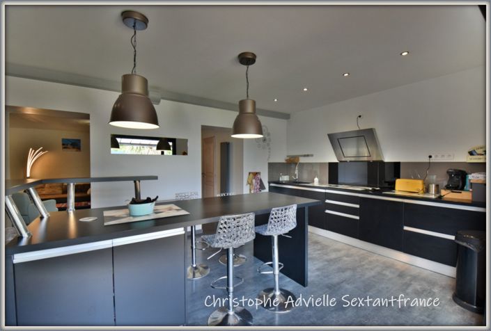 Image No.21-4 Bed Property for sale