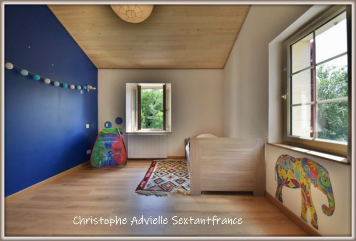 Image No.8-4 Bed House for sale