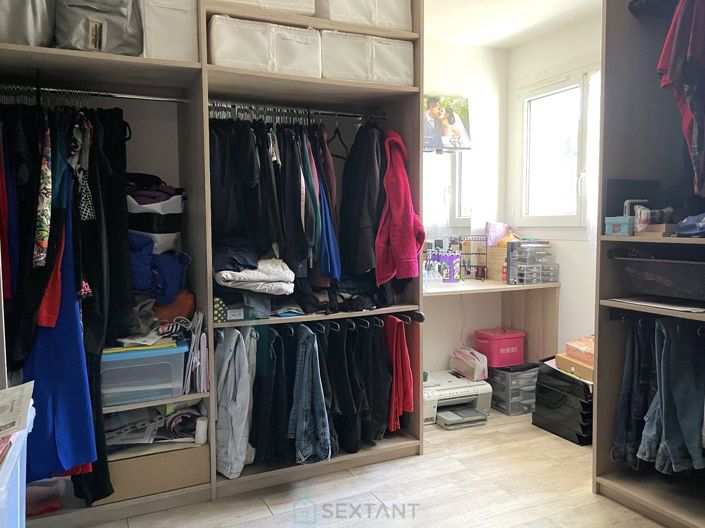 Image No.15-4 Bed Property for sale