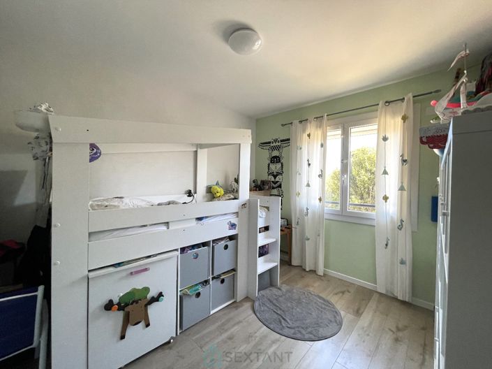 Image No.10-4 Bed Property for sale