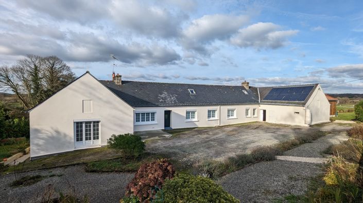Image No.1-Propriété de 5 chambres à vendre à Guémené-sur-Scorff
