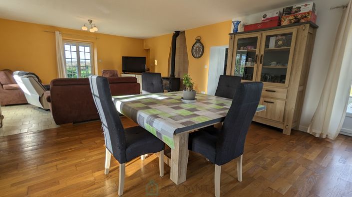 Image No.6-5 Bed Property for sale