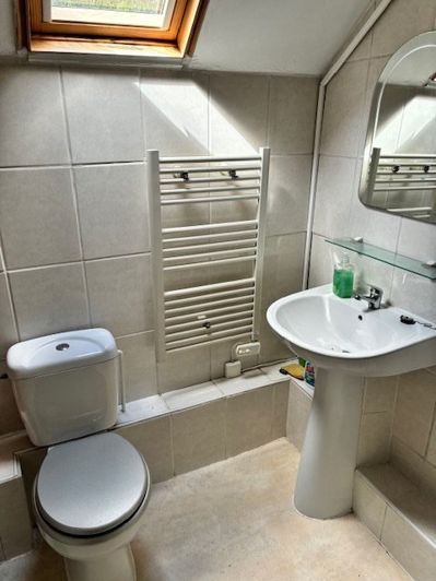 Image No.8-3 Bed Property for sale