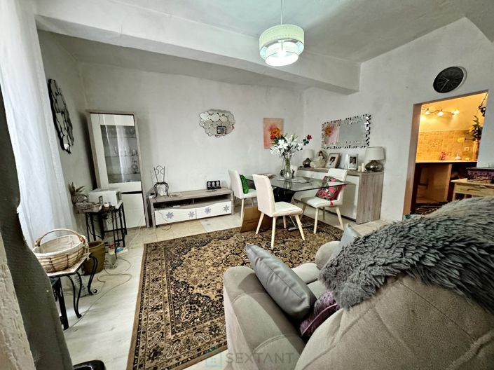 Image No.3-2 Bed Property for sale