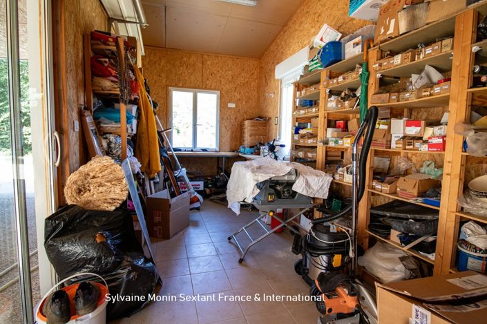 Image No.17-5 Bed Property for sale