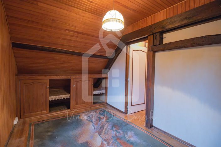 Image No.10-2 Bed House for sale