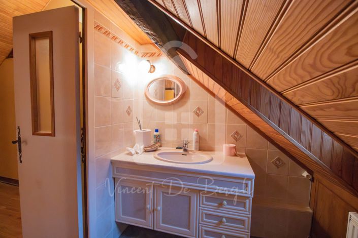 Image No.11-2 Bed House for sale