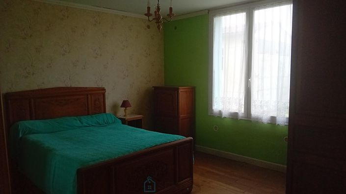 Image No.12-4 Bed Property for sale