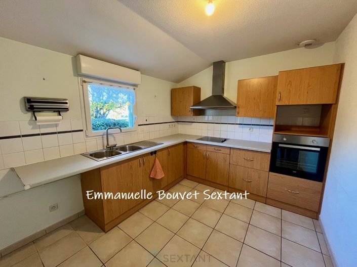 Image No.7-2 Bed Property for sale