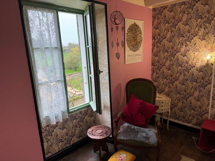 Image No.7-5 Bed Property for sale