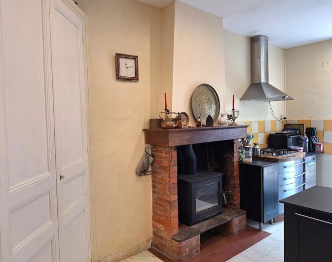 Image No.11-3 Bed House for sale