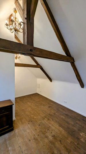 Image No.15-4 Bed Property for sale