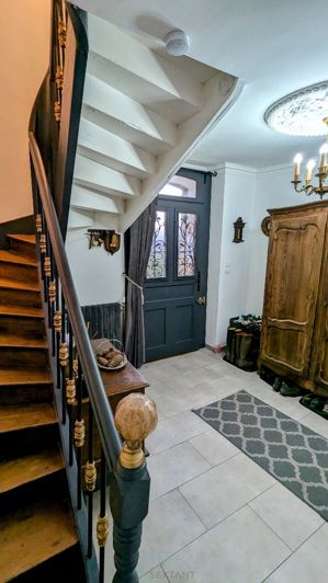 Image No.9-4 Bed Property for sale