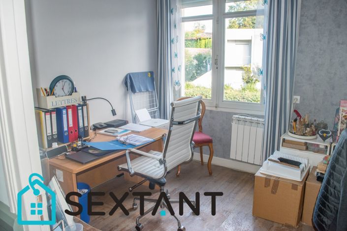 Image No.6-5 Bed House for sale