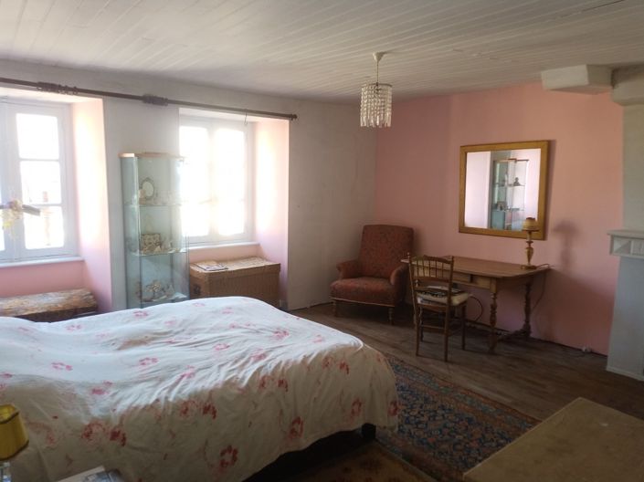 Image No.6-4 Bed Property for sale