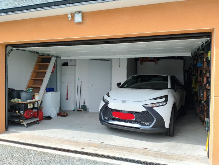 Image No.10-2 Bed House for sale