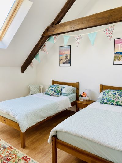 Image No.13-8 Bed Property for sale