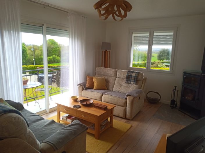 Image No.7-8 Bed Property for sale