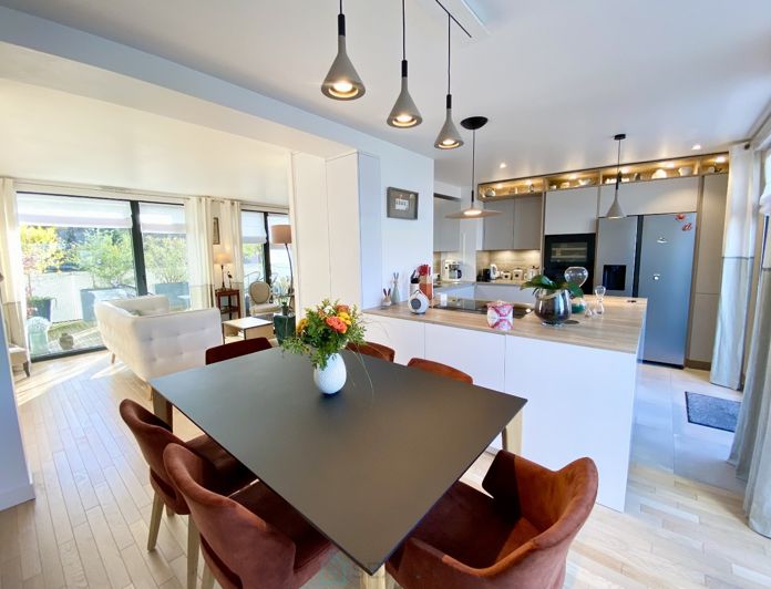 Image No.14-4 Bed Duplex for sale