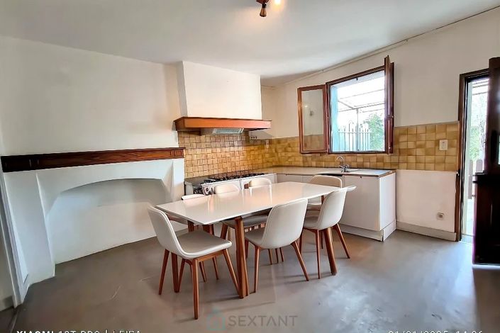 Image No.1-2 Bed Property for sale