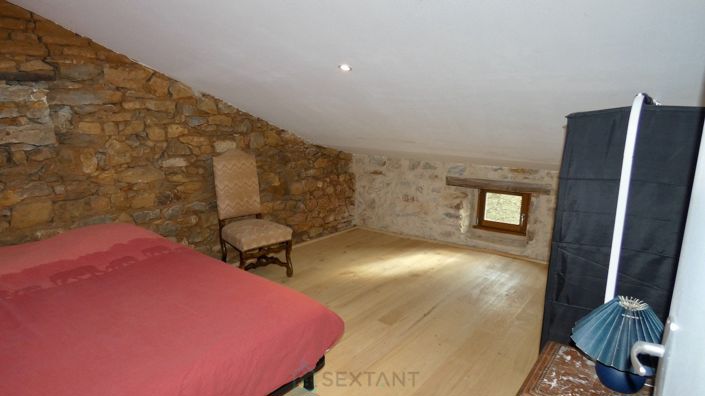 Image No.21-3 Bed Property for sale