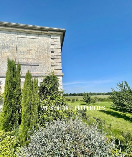 Image No.1-7 Bed Property for sale