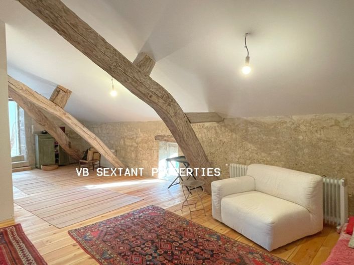 Image No.16-7 Bed Property for sale