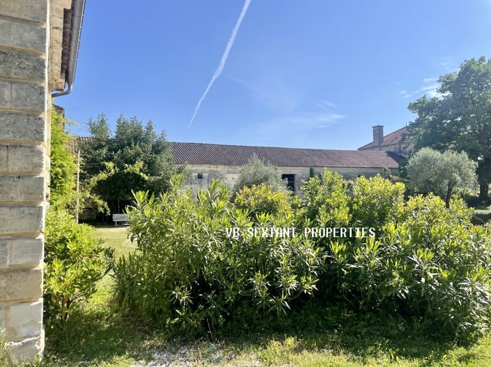 Image No.4-7 Bed Property for sale