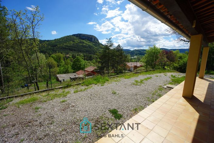 Image No.2-Propriété de 3 chambres à vendre à Comps-sur-Artuby