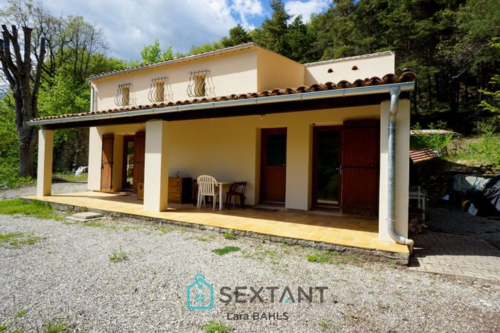 Image No.1-Propriété de 3 chambres à vendre à Comps-sur-Artuby
