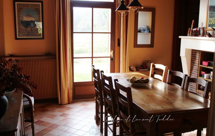 Image No.10-4 Bed Property for sale