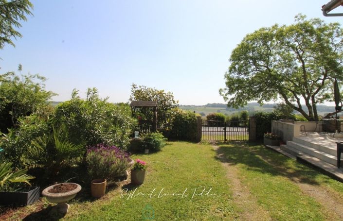 Image No.5-4 Bed Property for sale