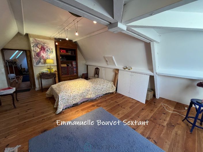 Image No.13-4 Bed Property for sale