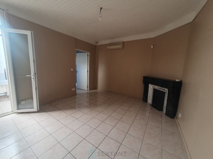 Image No.1-2 Bed House for sale