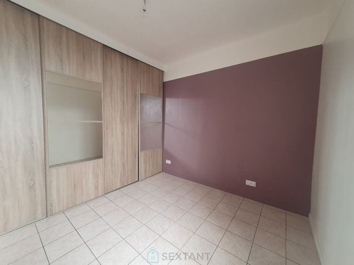 Image No.6-2 Bed House for sale